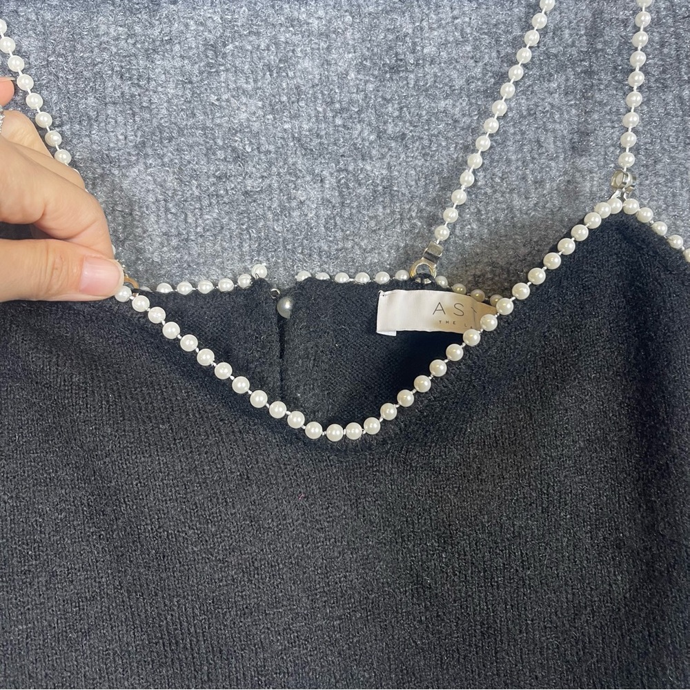 ASTR the Label Women Small Kira Black Pearl Knit Sweater Tank Crop Top Old Money - Picture 7 of 11